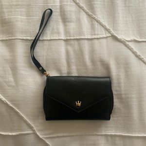 Black wristlet
